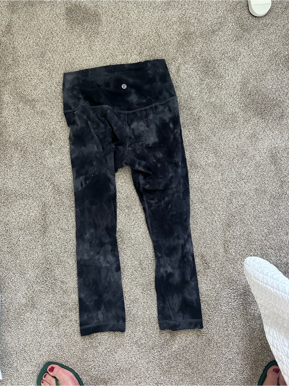 lululemon athletica High-Rise Align Charcoal Tie-Dye Leggings - size 6 - Picture 2 of 4